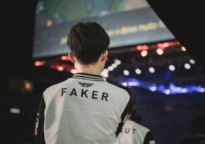 G2 Esports 成为首支获得 Champions 2025 资格的战队