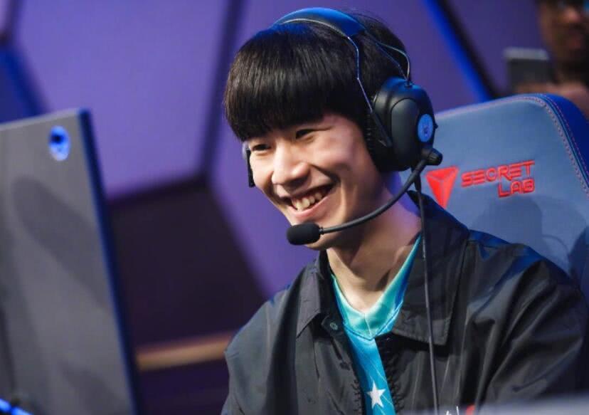 司机和HongQ谈论他们战胜 Movistar KOI 的胜利、扭曲命运的游戏玩法以及从Baus获得的灵感