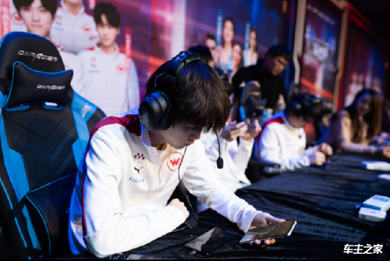 Meiko：不管FNC今天有没有赢T1 我都觉得他们是强队