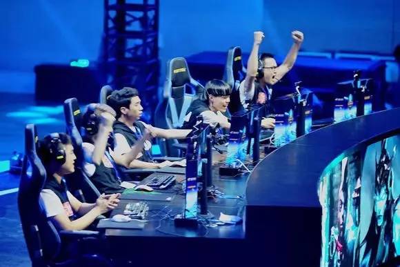 官方： MATYS 离开 Fnatic