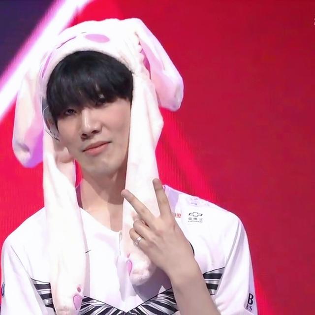 BLAST 秋季小组赛：成功晋级， Astralis 2-0击败NIP